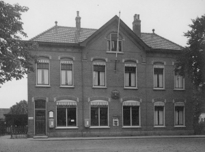 F172 Postkantoor okt 1938 buitenaanzicht